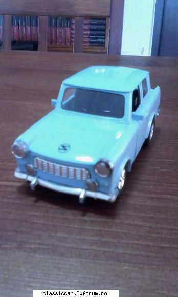 este ceva gen pe ea si dai 
apoi o eliberezi si pleaca ''ca din pusca'
si mai ceva....e cu caroseria