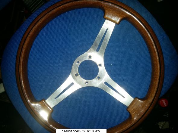 si eu asa ca am in jur de 50 bucati , tot felul de marci 

exista pe facebook un grup unde se