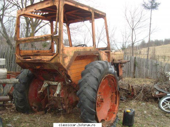 epava tractor utb650 pret mare, dar epava masura.