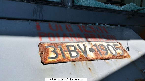 camion ati roman 19256 abandonat poiana brasov poza