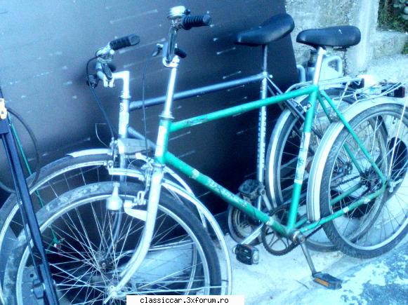 biciclete 300 ron exact cum scrie titlu vnd două biciclete vechi suma 300 ron, luate separat