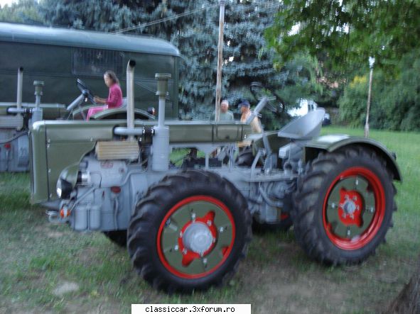 noaptea muzeelor kecskemt .06.2018 tractor dutra -unguresc fabricat anii uzinele steaua rosie