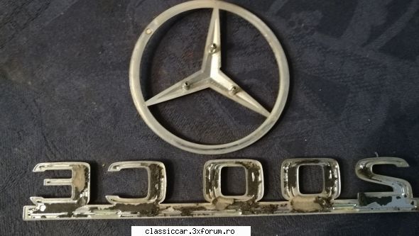 ornamente mercedes 240 spate