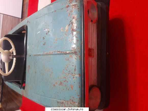 caut piese pentru masinuta moskvich bună ziua.are cineva donat piese pentru masinuta din