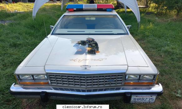 vand ford crown victoria ( masina filmelor americane anilor 80 politie / taxi ) an fabricatie 1984,