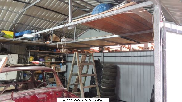 volkswagen type 1600 din 1966 facut ceva spati sus pentru piese una alta