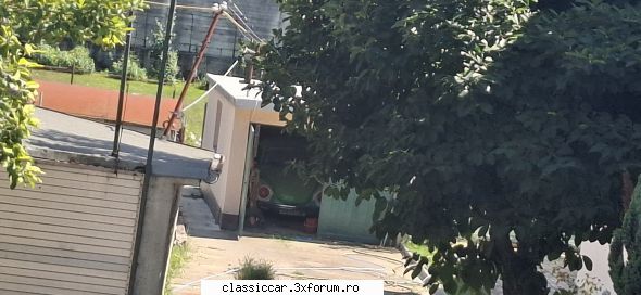 prin arges printr-un garaj și probabil ceva