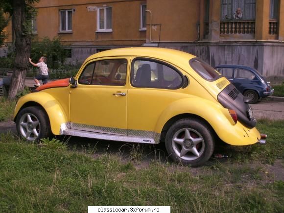 volkswagen kaffer yellow [img]