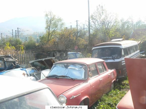 skoda 1000 tip acum,se odihneste ,alaturi celelalte