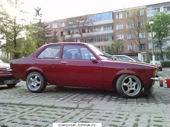 leu din mures avionul este fapt opel kadett limo 1,2s din complect acum luni.