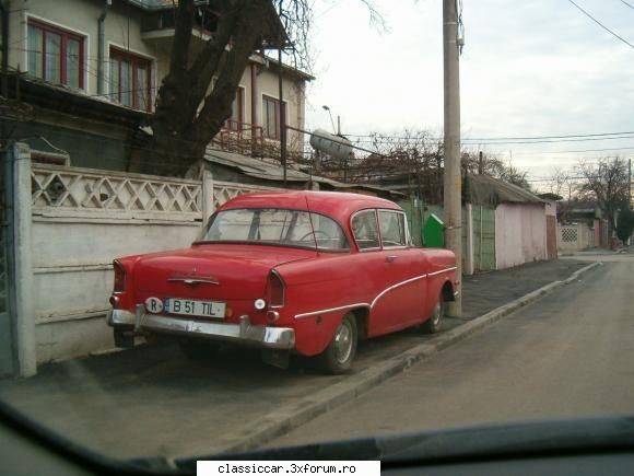 opel rosu platforma poza