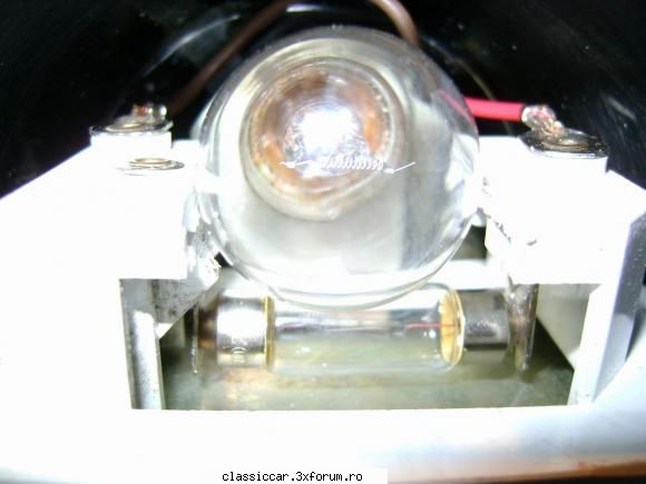 modificare stop gaz sau ims m59 stopuri rosii tip american 11. asa arata cele doua becuri montate Admin