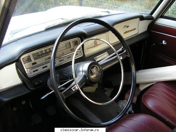 fiat 1300 1966 interiorul ... partial