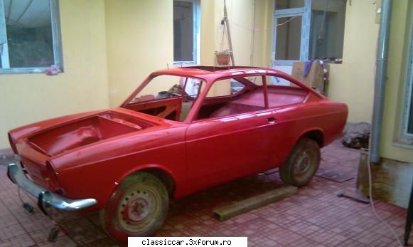 fiat 850 sport masina este fabricata anul 1969, culoare rosie. motorul este 903 cm3. cumparat-o