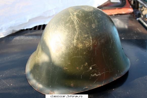 vand daca vrea cineva isi asorteze tinuta, casca militara lei.