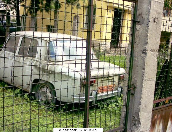 dacia 1100 masina sta asa cel putin 10-15 ani, eram inca liceu tot acolo data fost miscata candva Admin