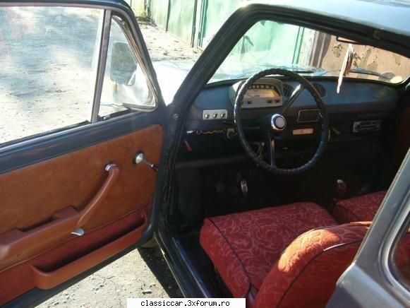 fiat 850 interiorul pic..