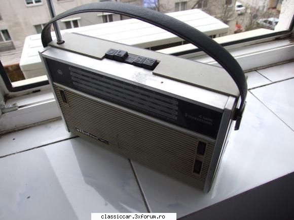 vind radio vechi, pret new radio portabil albatros includ taxa postala ,ele sunt  romana