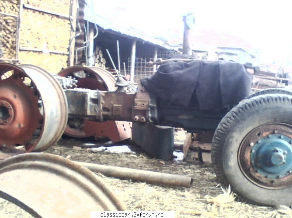 universal dt1010 tractorul fapt mormanul fiare l-am gasit care daca gasit vanda l-a demontat barosul