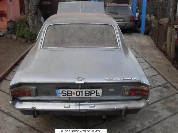 opel rekord coupe opel rekord coupe, fabricat 1968, motor original fost 1,9 acum are 1,6 trecut are