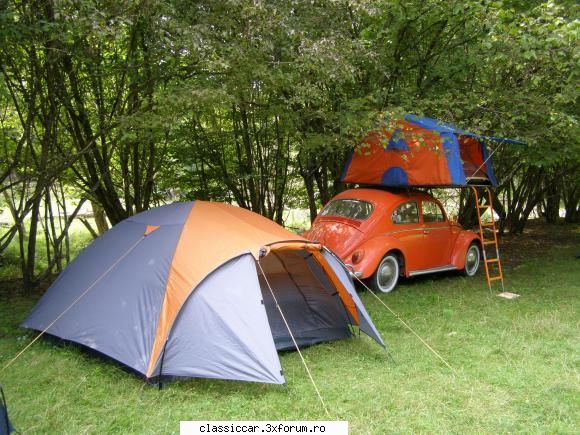 1961 Orange VW1200 Ragtop - cortul este de fabricatie romaneasca. din ce stiu - Prezentare masini