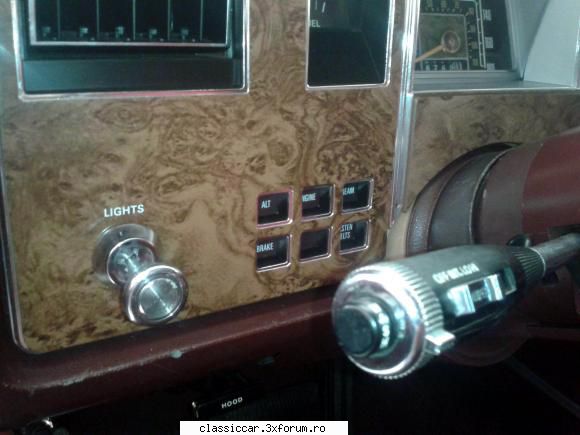 1979 Mercury Monarch V8 - Faza scurta-lunga se porneste prin tragerea - Prezentare masini