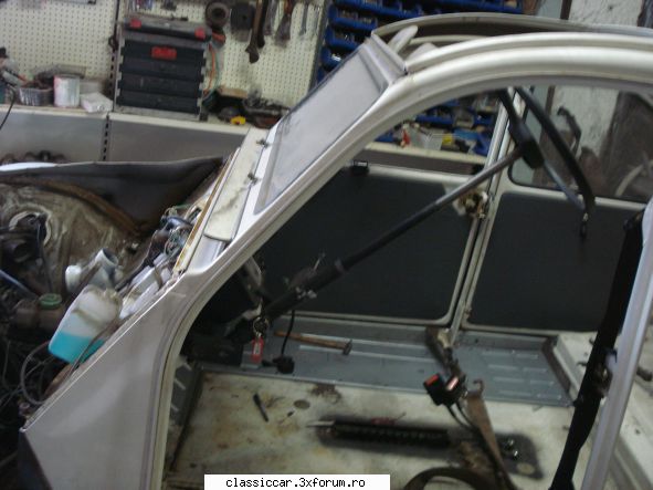 2 CV nou 7000 km - pozitia volanului se va mai regla dup� ....ins� - Reconditionari si Restaurari