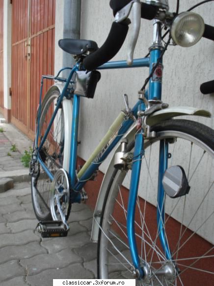 2 semicurse Sputnik noi din stoc - vdere de ansamb - Prezentare motociclete, motorete si biciclete de colectie