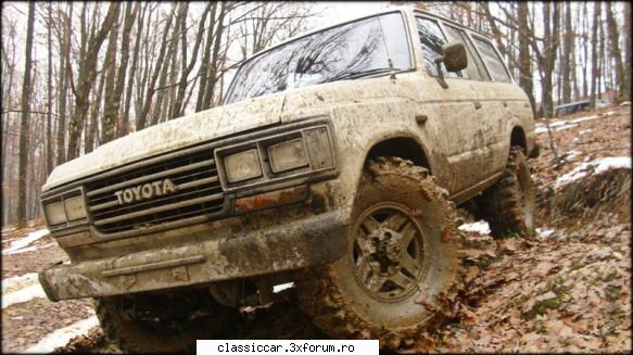 '82 Toyota Land Cruiser HJ60 - Pe unele portiuni (printre copaci sau locuri - Prezentare masini