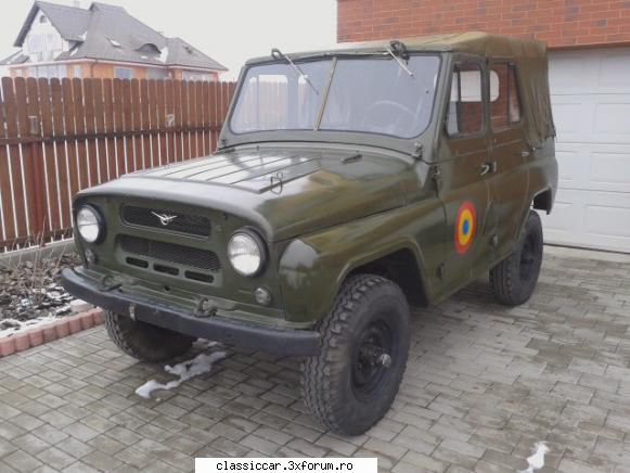 ARO 240,UAZ 469B din 1973 - fari - Prezentare masini