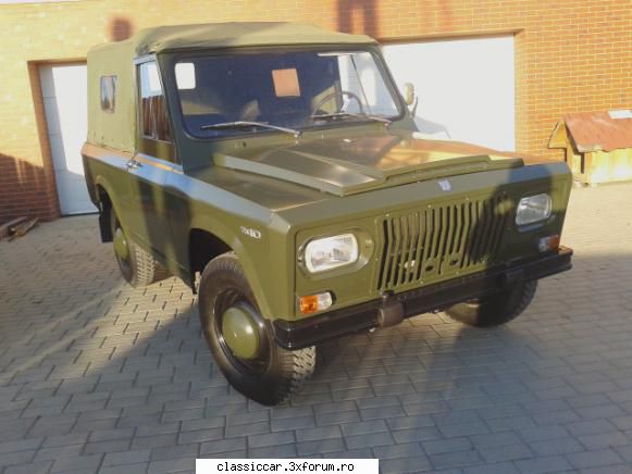 ARO 240,UAZ 469B din 1973 - fari - Prezentare masini