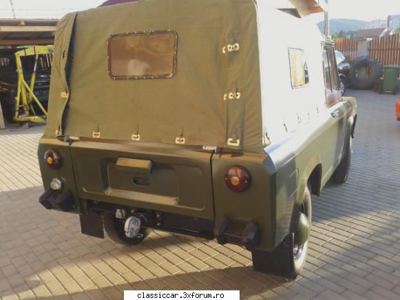 ARO 240,UAZ 469B din 1973 - fari - Prezentare masini