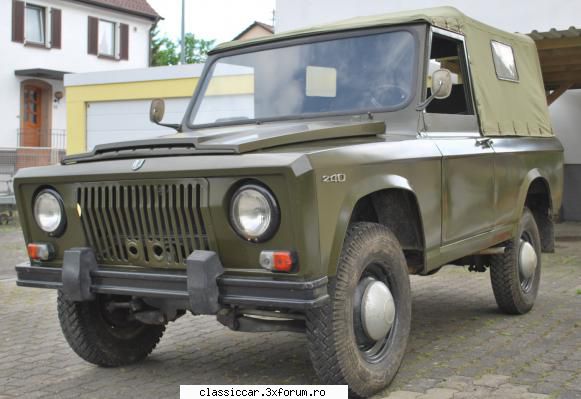 ARO si TV - Am mai cumparat o masinuta, un ARO 240, MK1, din - Prezentare masini