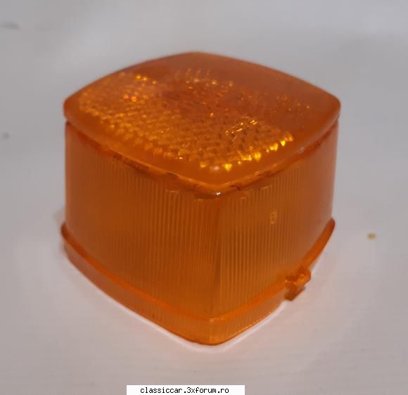 Ajutor identificare lampa - Stie careva de la ce este geamul acesta de lampa? - Coltul Tehnic