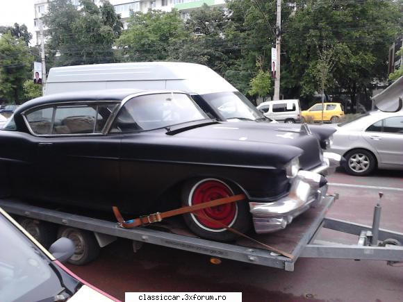 Am vazut prin Bucuresti - Deci masina neagra, daca o vezi pe sosea te - Am vazut prin Romania