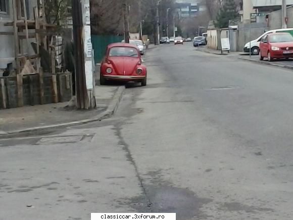 Am vazut prin Bucuresti - Broasca Bucuresti zona Casa memoriala Tudor - Am vazut prin Romania