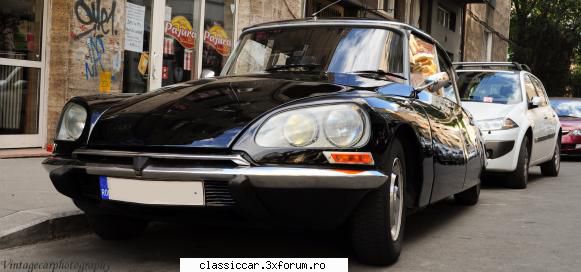 Am vazut prin Bucuresti - O masina deosebita - Citroen DS Mai multe poze - Am vazut prin Romania