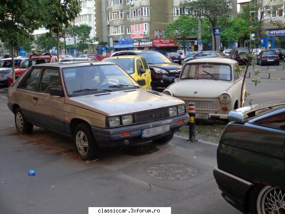 Am vazut prin Bucuresti - Renault si Trabi - Am vazut prin Romania