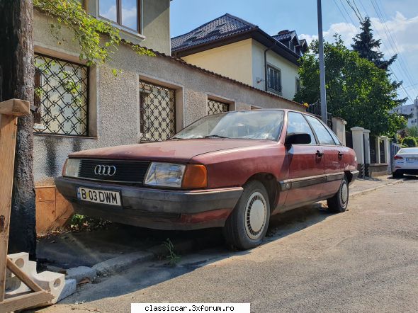 Am vazut prin Bucuresti - un audi 100 in stare buna prin tei, avea somatie - Am vazut prin Romania