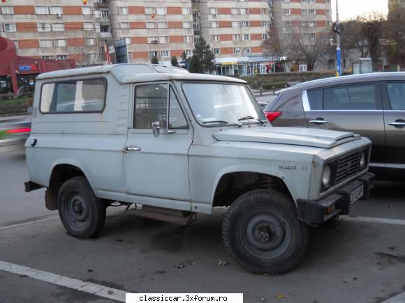 Am vazut prin Craiova - Mosulica cu Aro m-a vazut ca-i fac poze si mi-a - Am vazut prin Romania