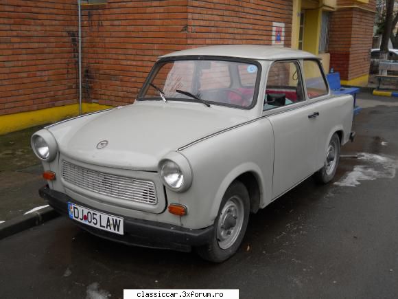 Am vazut prin Craiova - Trabi in stare fff buna - Am vazut prin Romania