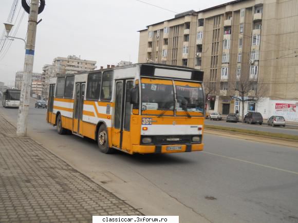 Am vazut prin Craiova - In Craiova inca mai circula auobuze Rocar si - Am vazut prin Romania