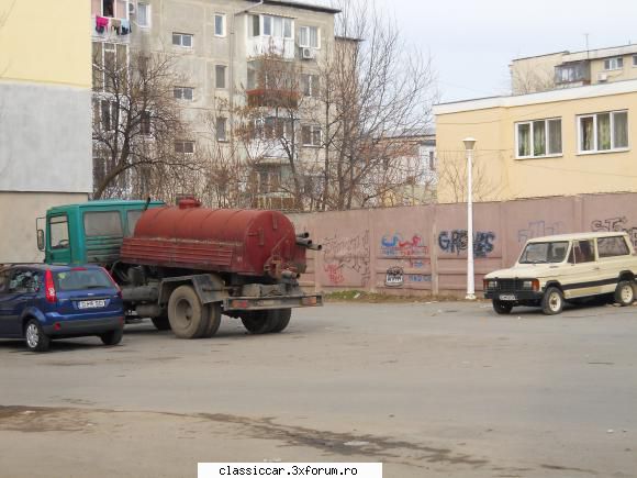 Am vazut prin Craiova - Dupa blocurile gri..... :D - Am vazut prin Romania