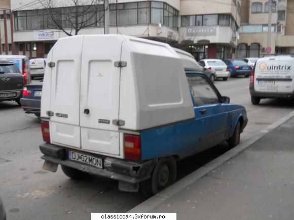 Am vazut prin Craiova - Iar in spate scrie Rodae, dar cred ca este vorba - Am vazut prin Romania
