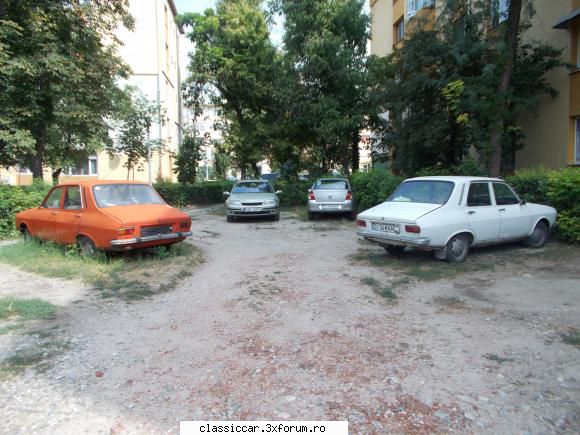 Am vazut prin Craiova - 2 x Dacia 1300 + plastice - Am vazut prin Romania