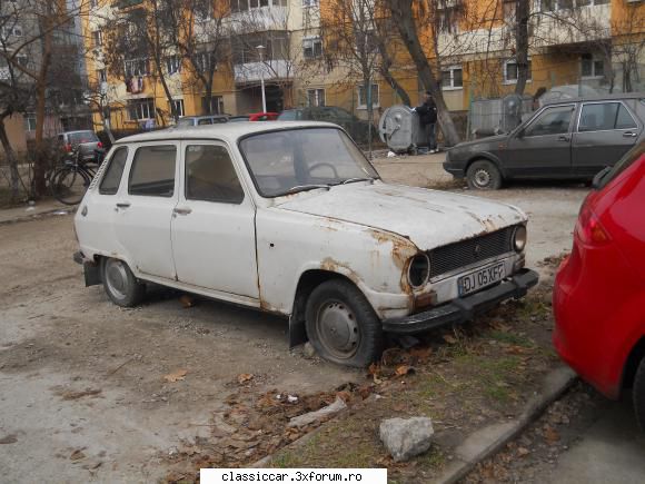 Am vazut prin Craiova - Un Renault rar. A mai fost postat mai demult, dar - Am vazut prin Romania