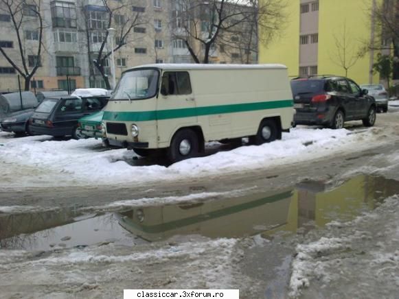 Am vazut prin Craiova - Am crezut ca era abandonat, fiindca era plin de - Am vazut prin Romania