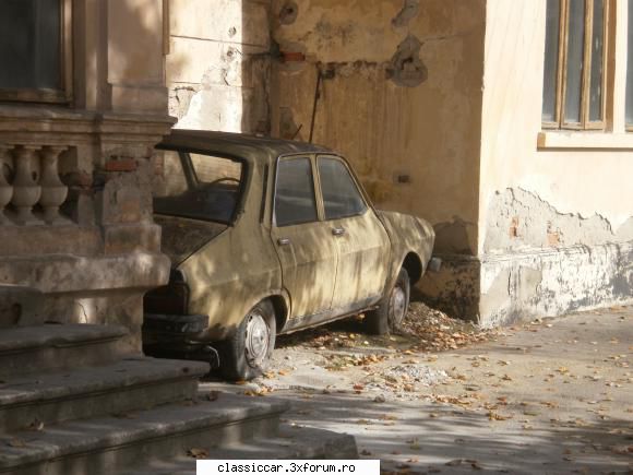 Am vazut prin Ploiesti - Un fost spital..ruina in devenire..la fel ca si - Am vazut prin Romania