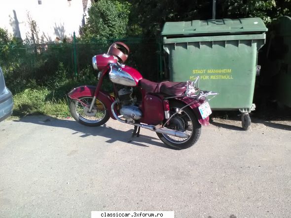 Am vazut prin Salaj - prin buciumi un jawa 175 din 1960 - Am vazut prin Romania