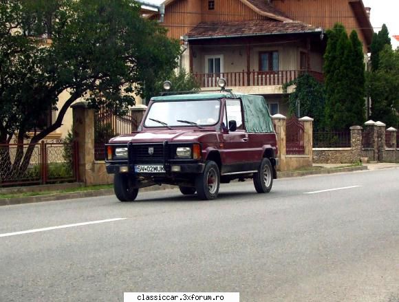 Am vazut prin jud. Suceava - Si un Aro 10, surprins in trafic - Am vazut prin Romania